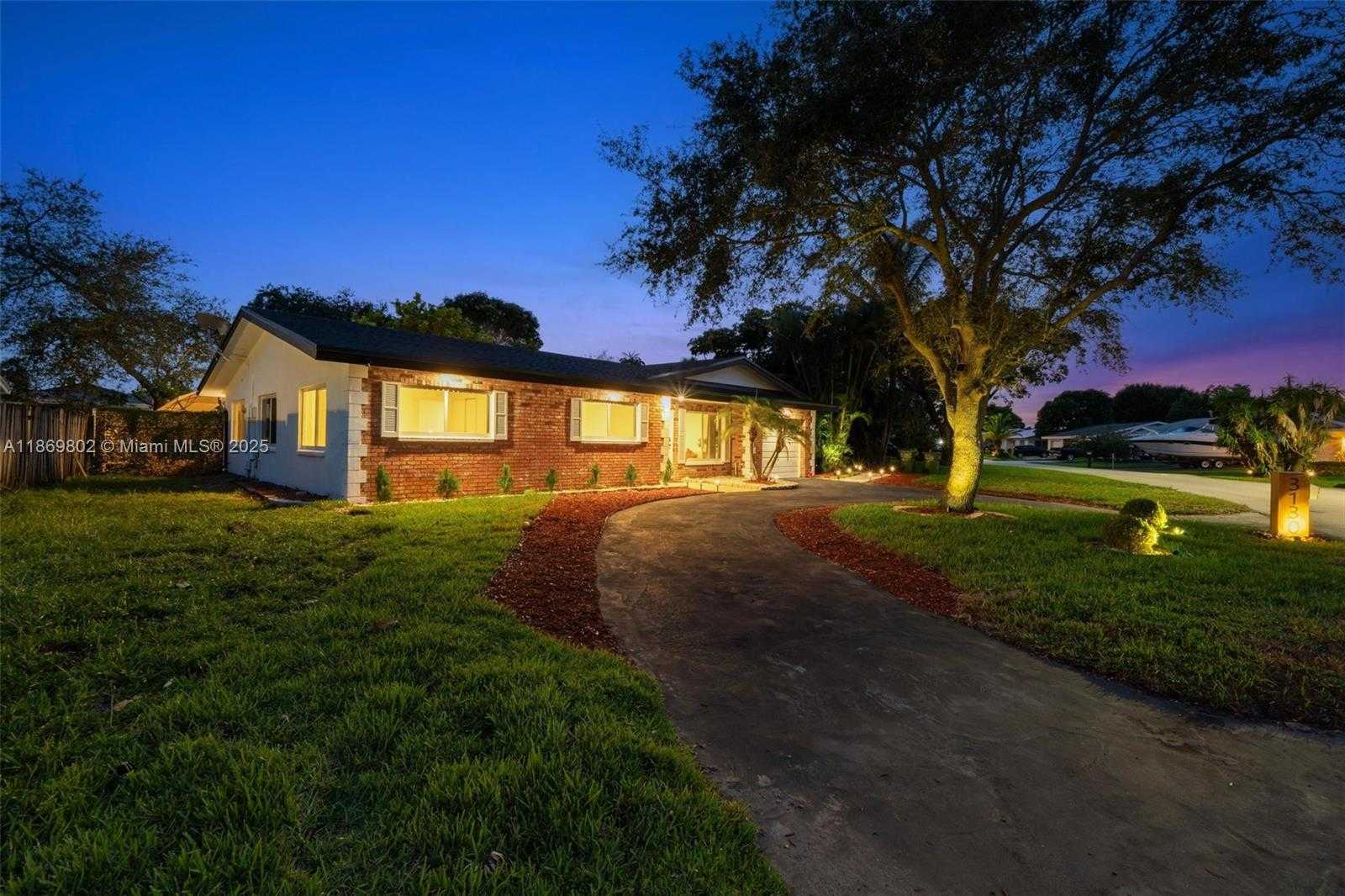 Small Image of 3130 NORTH WEST 65TH DR, Fort Lauderdale Number 32