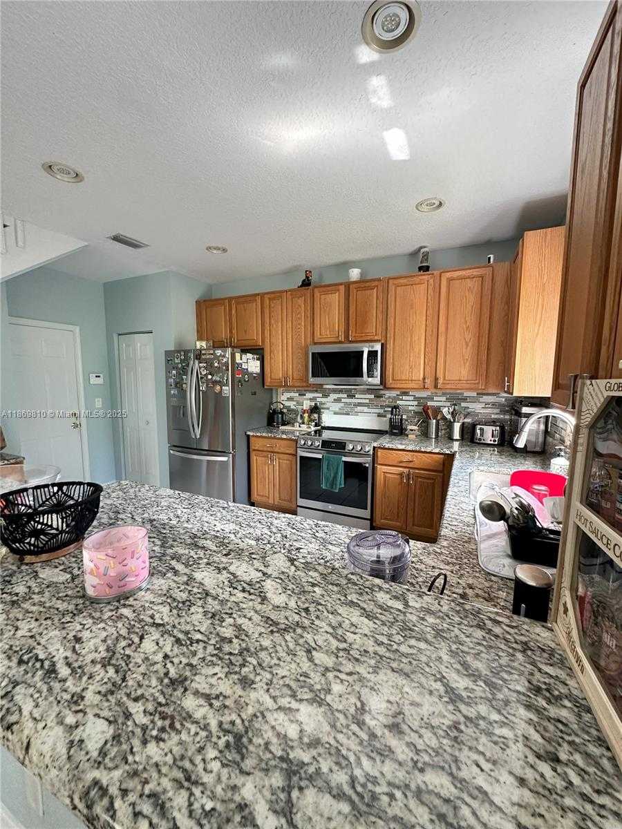 Small Image of 752 NORTH WEST 127TH AVE, Coral Springs Number 12