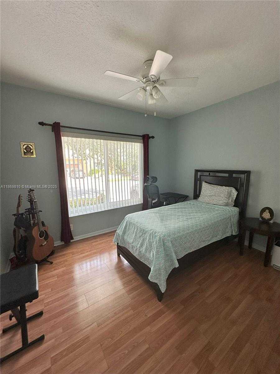 Small Image of 752 NORTH WEST 127TH AVE, Coral Springs Number 19