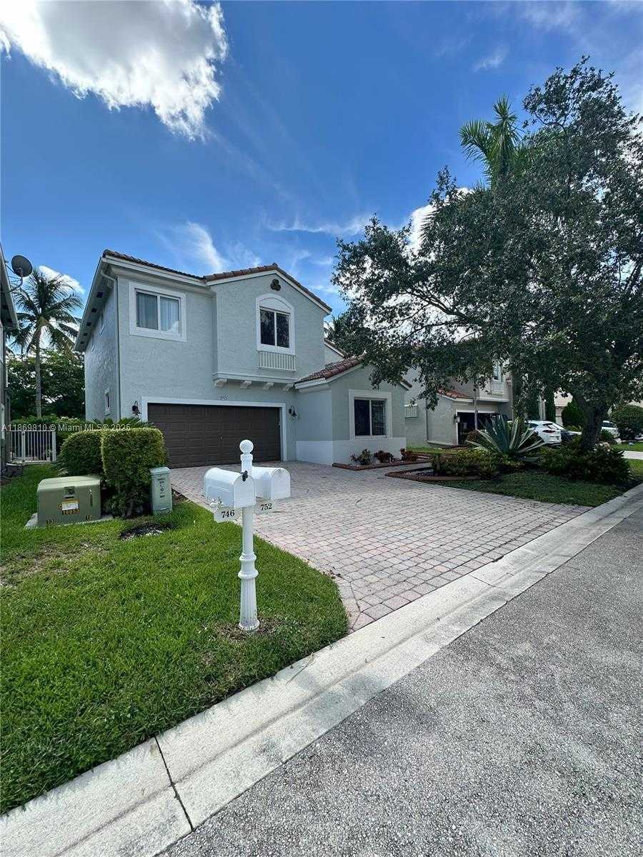Small Image of 752 NORTH WEST 127TH AVE, Coral Springs Number 3
