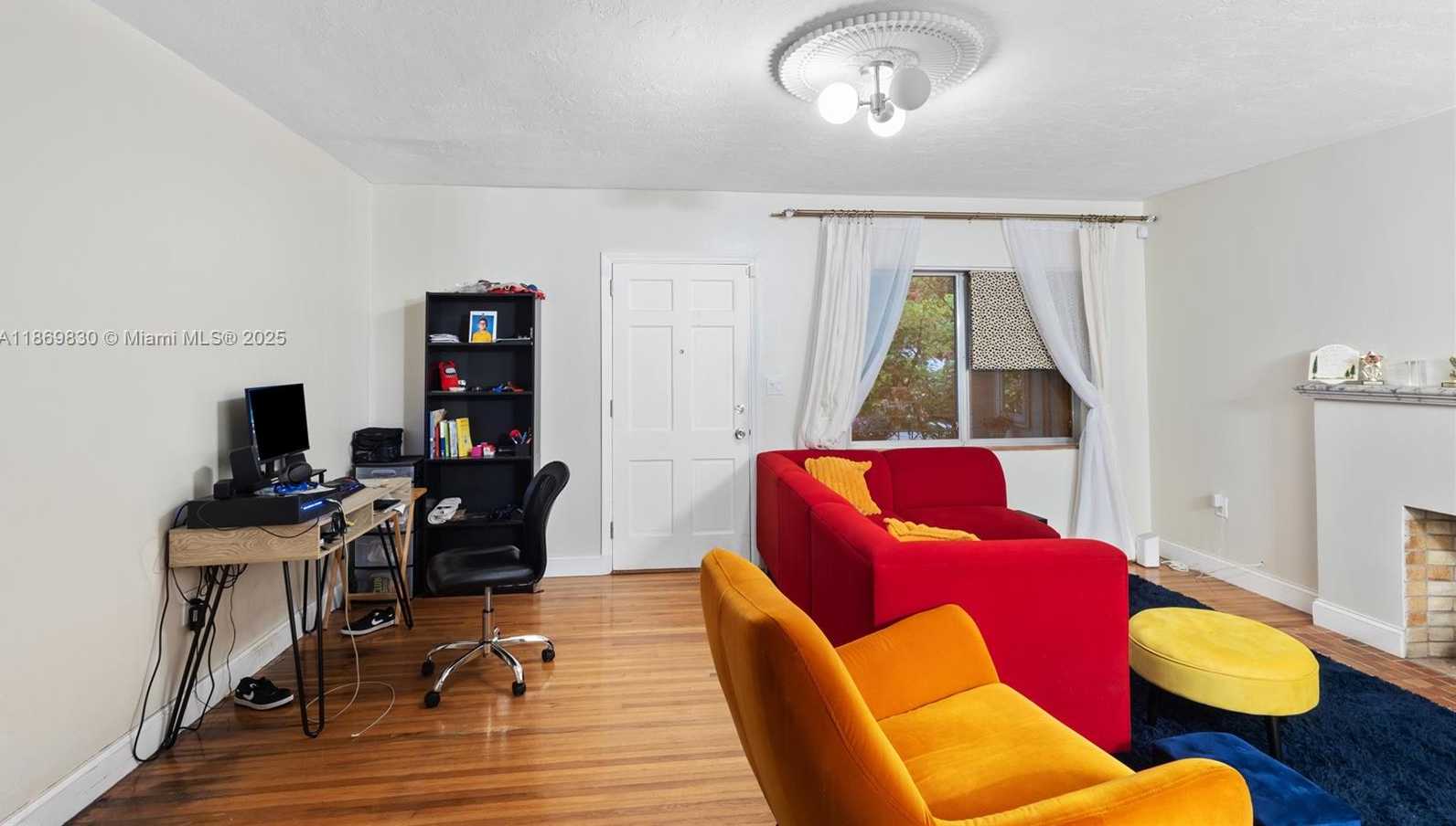 Small Image of 393 MINOLA DR, Miami Springs Number 11