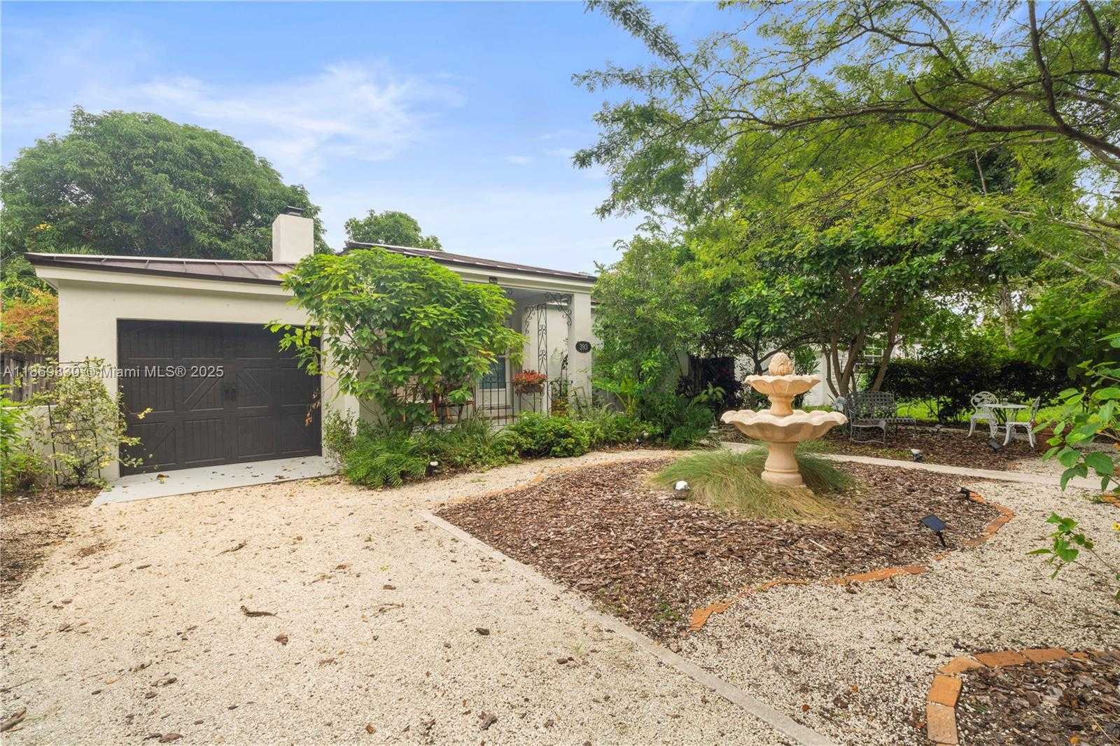 Small Image of 393 MINOLA DR, Miami Springs Number 2