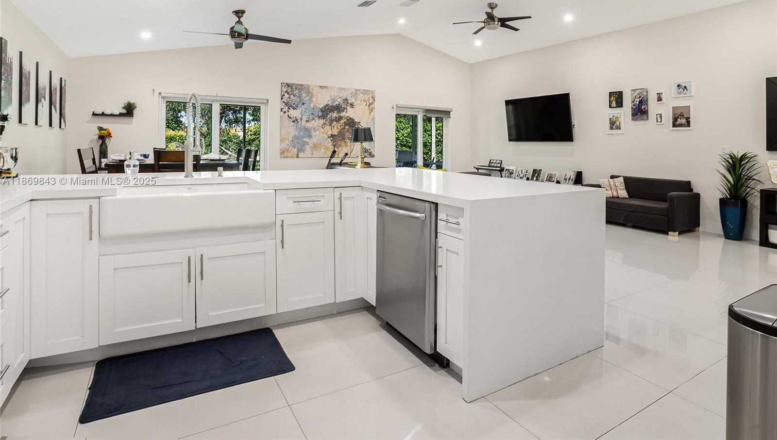 Small Image of 16298 LA COSTA DR, Weston Number 14