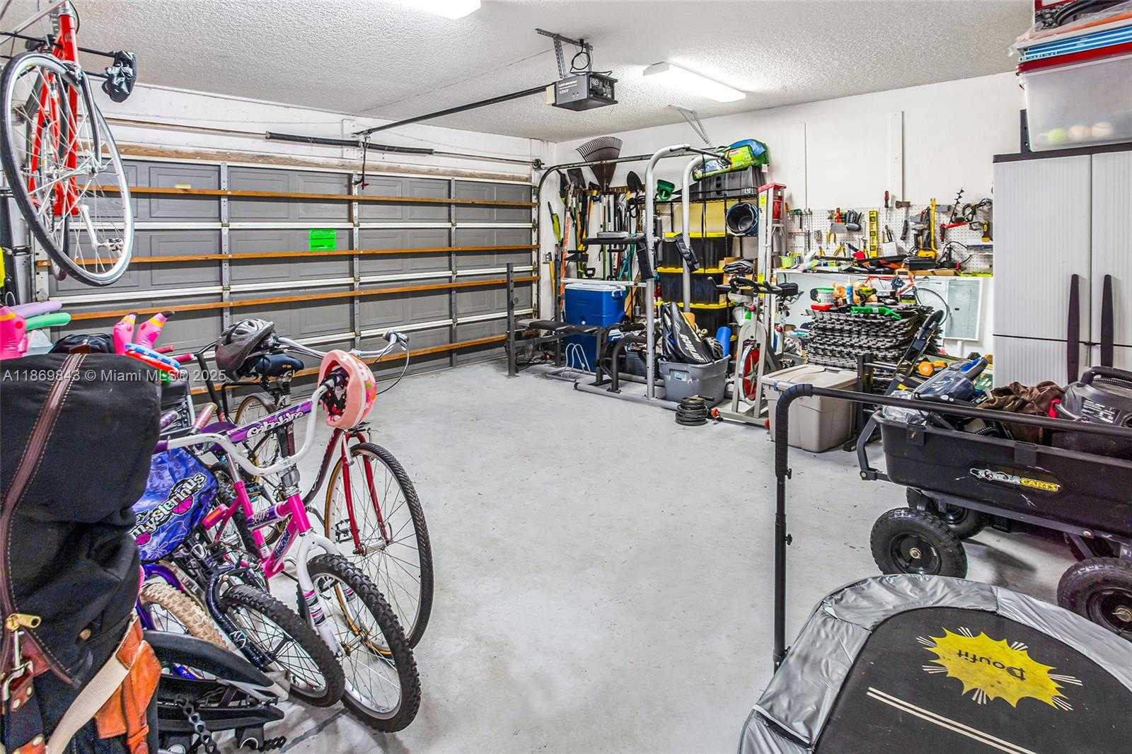 Small Image of 16298 LA COSTA DR, Weston Number 27