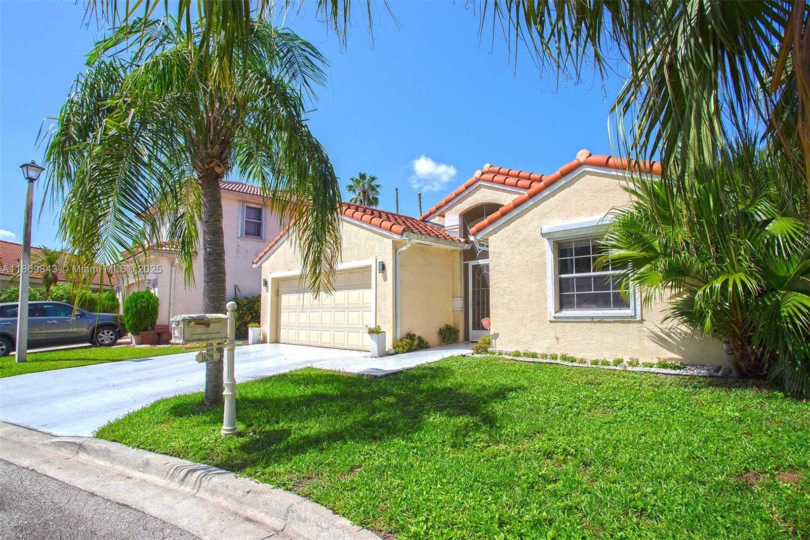 Small Image of 16298 LA COSTA DR, Weston Number 36