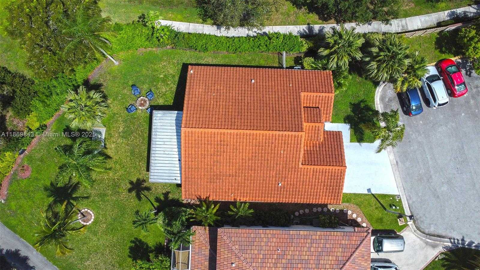Small Image of 16298 LA COSTA DR, Weston Number 6