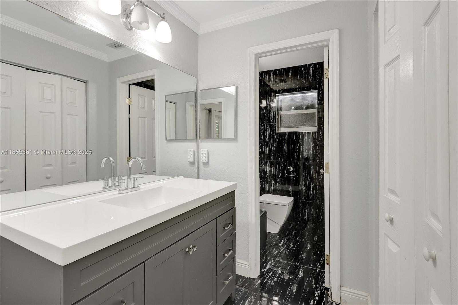 Small Image of 13272 SOUTH WEST 251ST LN, Homestead Number 16