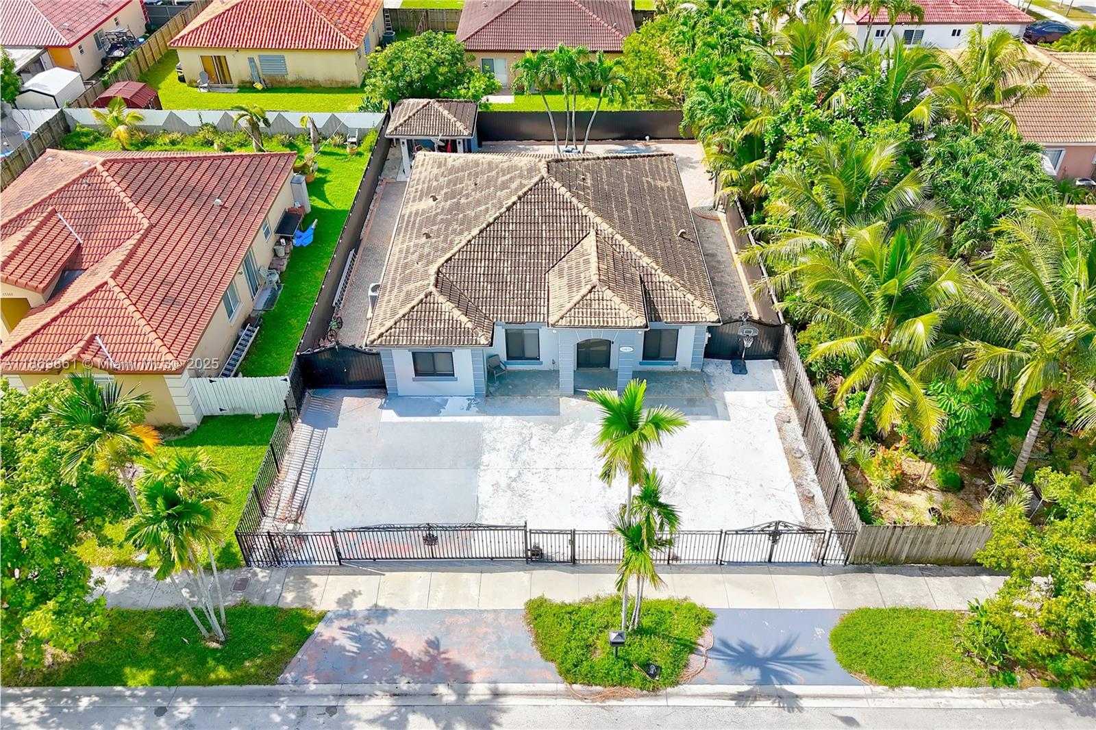Small Image of 13272 SOUTH WEST 251ST LN, Homestead Number 18