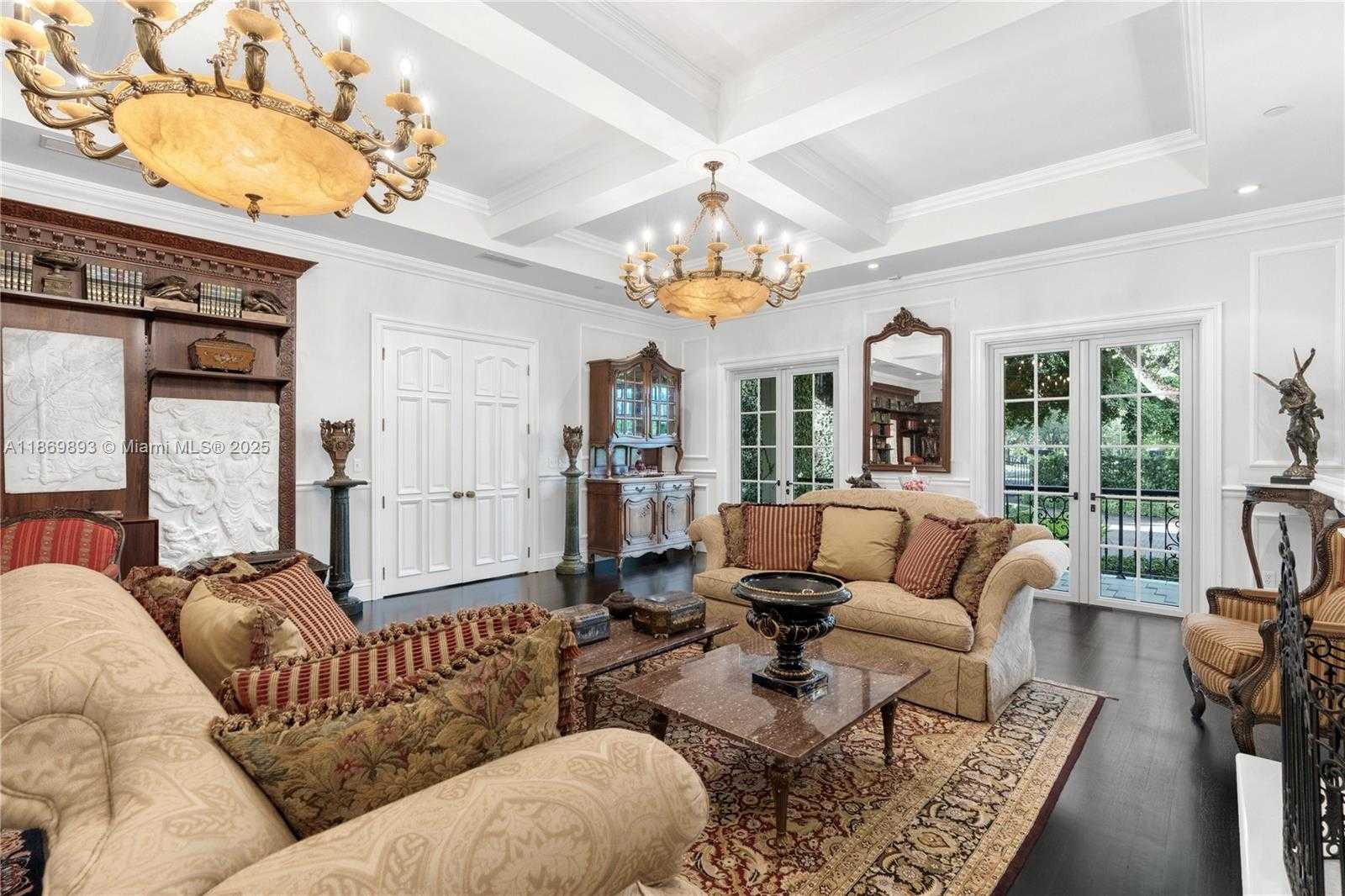 Small Image of 612 SUNSET DR, Coral Gables Number 14