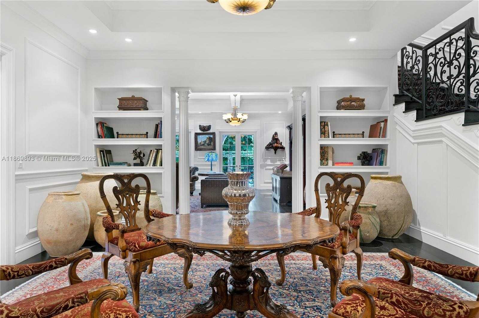 Small Image of 612 SUNSET DR, Coral Gables Number 16