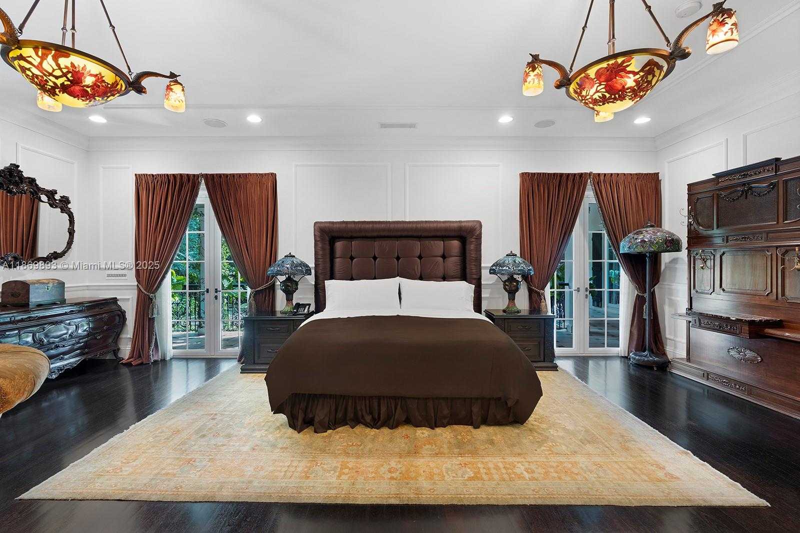 Small Image of 612 SUNSET DR, Coral Gables Number 20