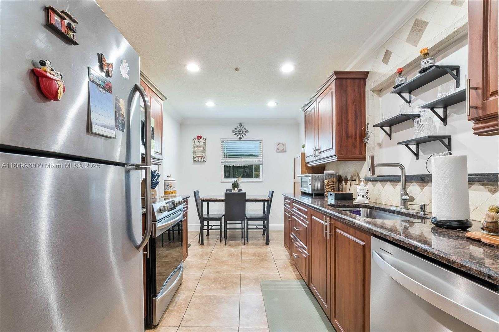 Small Image of 9021 NORTH WEST 13TH ST, Plantation Number 15