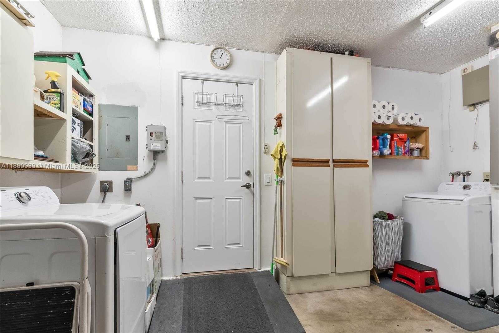 Small Image of 9021 NORTH WEST 13TH ST, Plantation Number 19