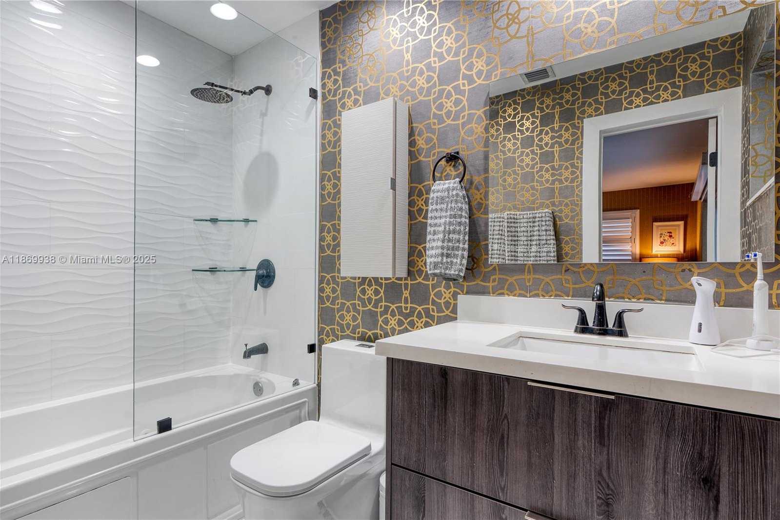 Small Image of 2210 NORTH EAST 62ND ST, Fort Lauderdale Number 24