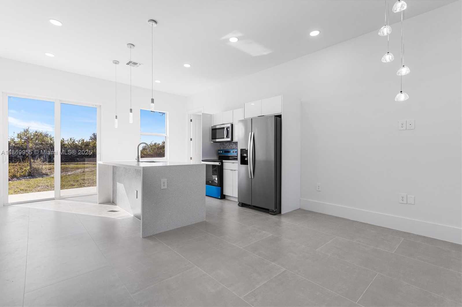 Small Image of 616 PARKDALE BLVD, Lehigh Acres Number 11