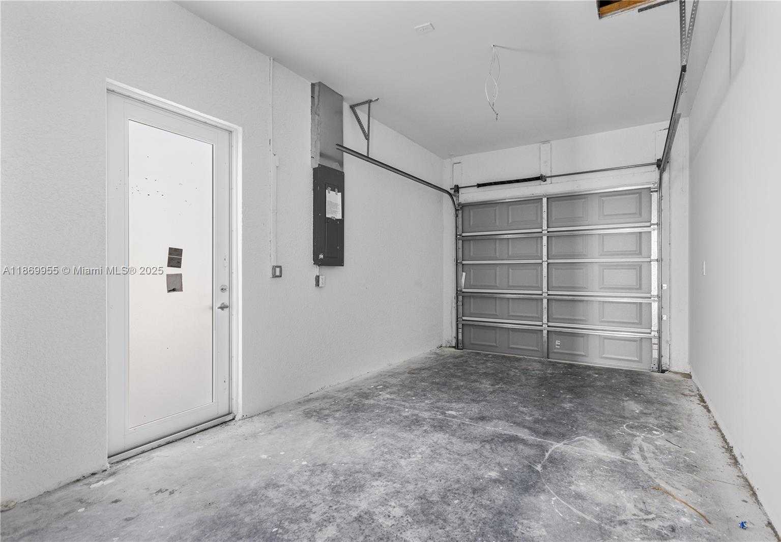 Small Image of 616 PARKDALE BLVD, Lehigh Acres Number 21