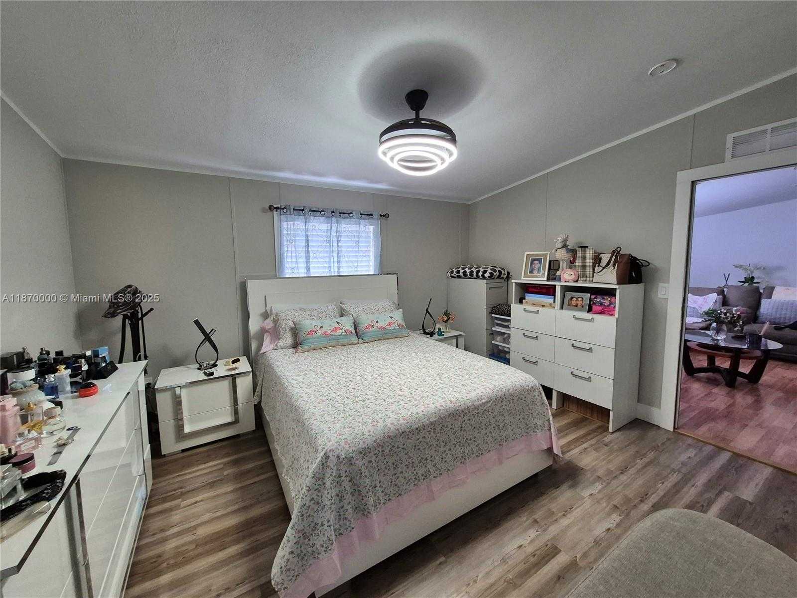 Small Image of 220 NORTH EAST 12TH AVE UNIT 157, Homestead Number 14