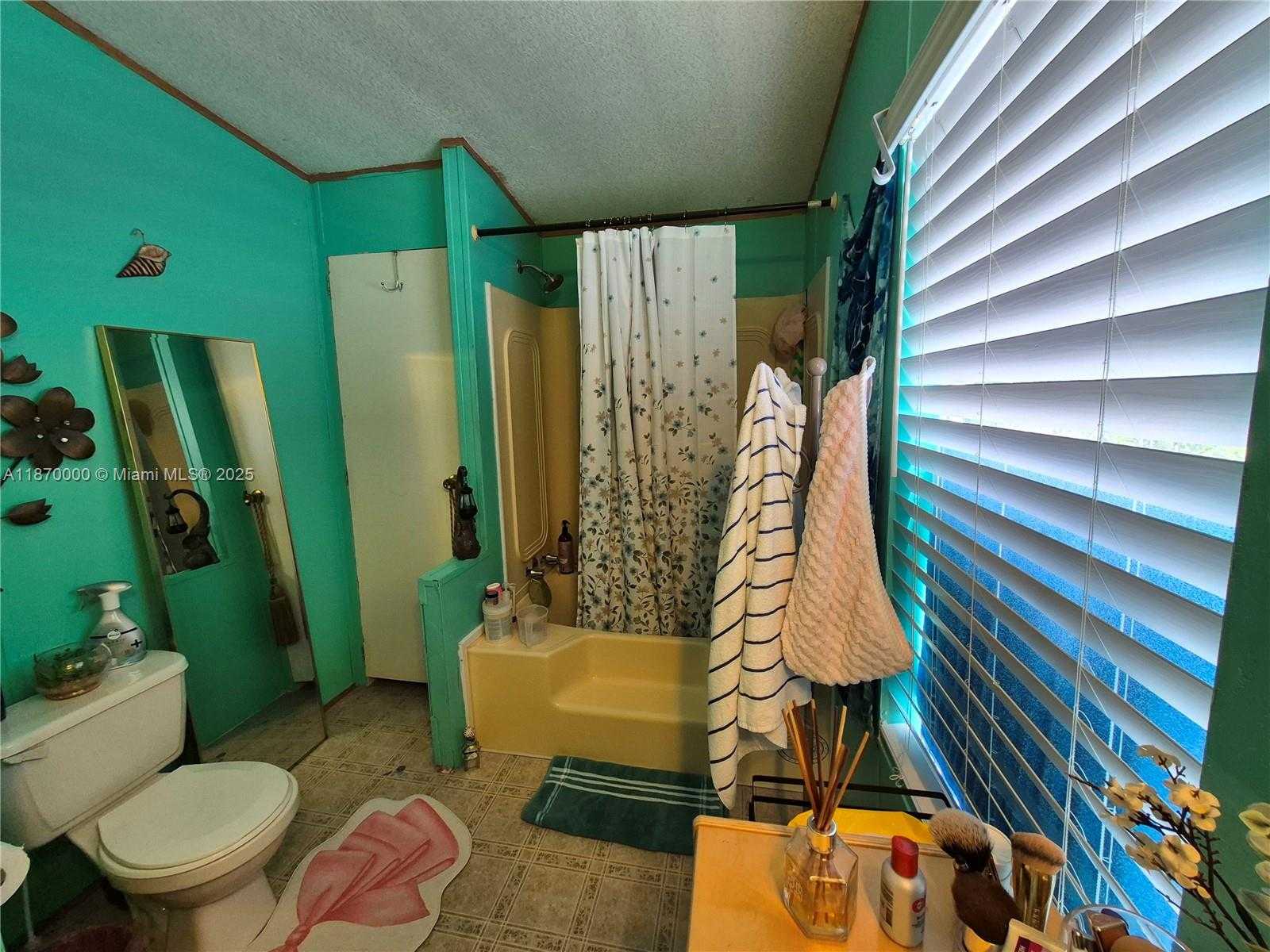 Small Image of 220 NORTH EAST 12TH AVE UNIT 157, Homestead Number 18