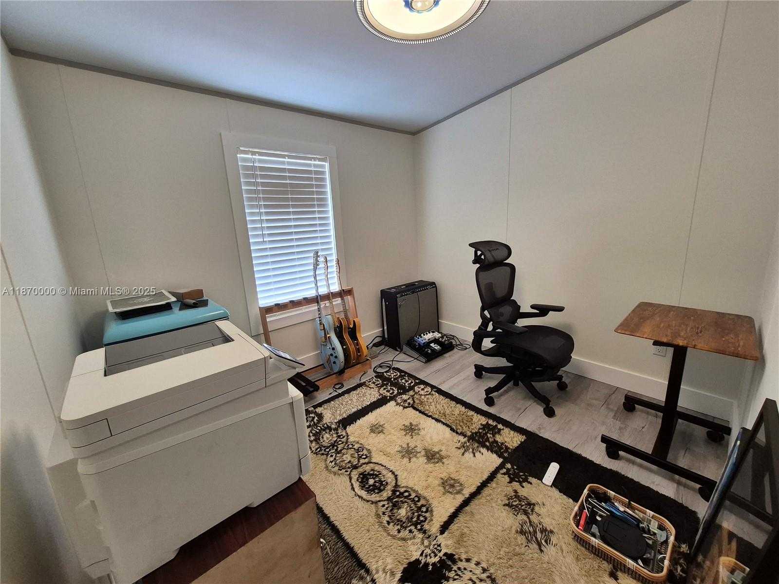 Small Image of 220 NORTH EAST 12TH AVE UNIT 157, Homestead Number 20