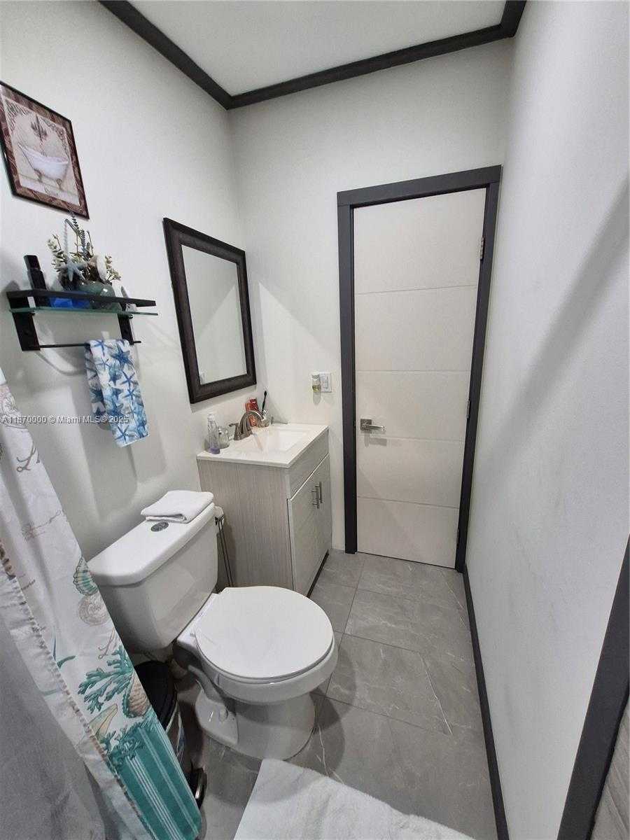 Small Image of 220 NORTH EAST 12TH AVE UNIT 157, Homestead Number 26