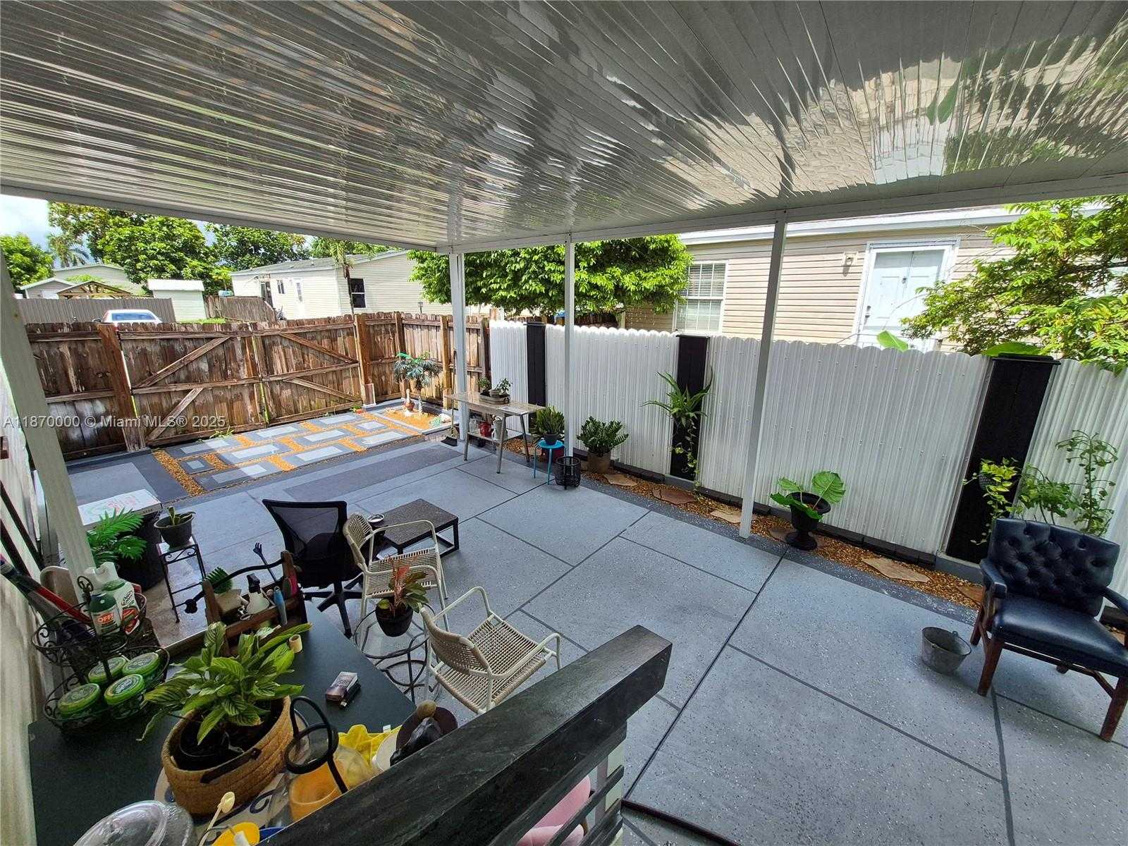 Small Image of 220 NORTH EAST 12TH AVE UNIT 157, Homestead Number 28