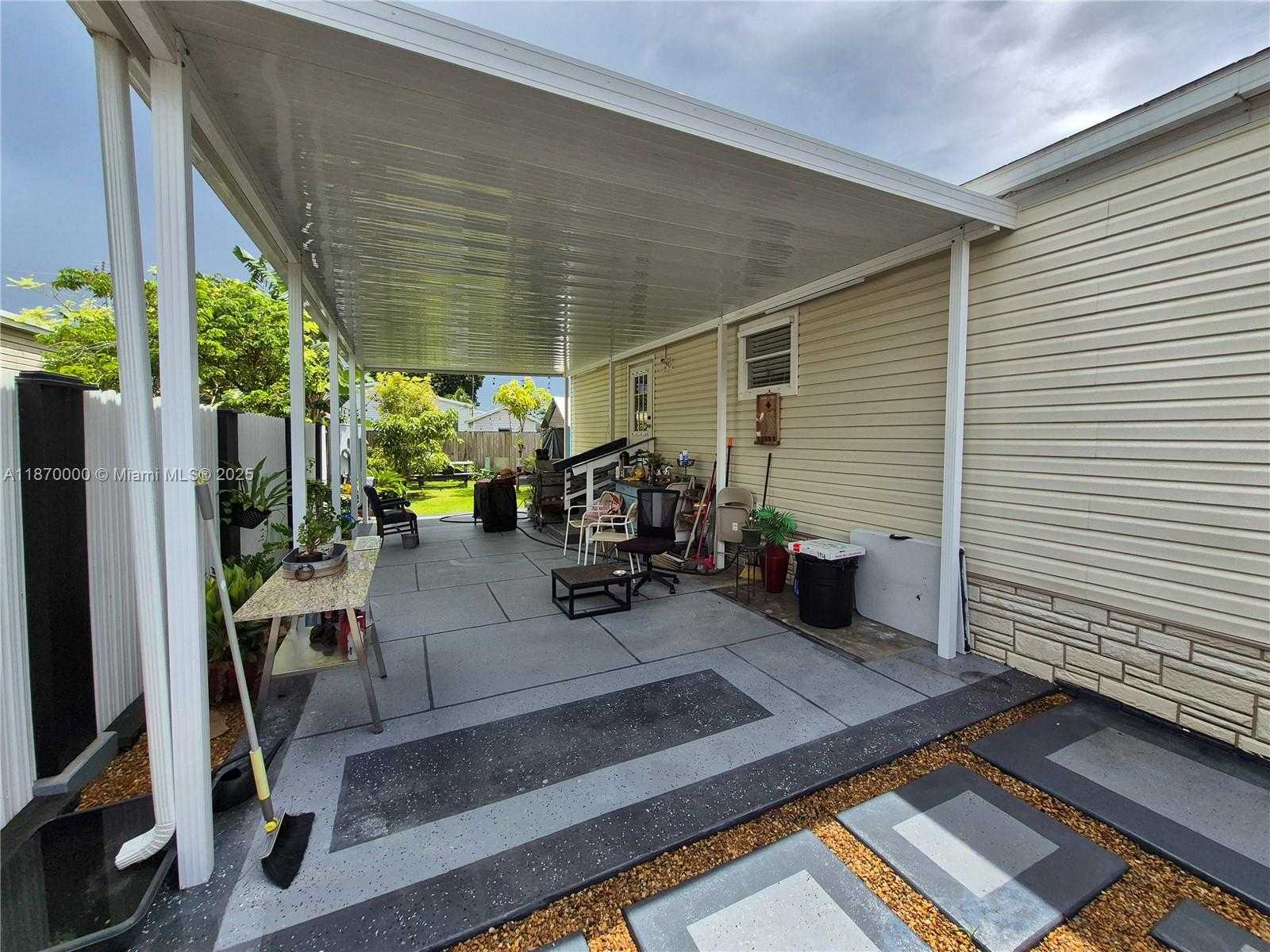 Small Image of 220 NORTH EAST 12TH AVE UNIT 157, Homestead Number 31