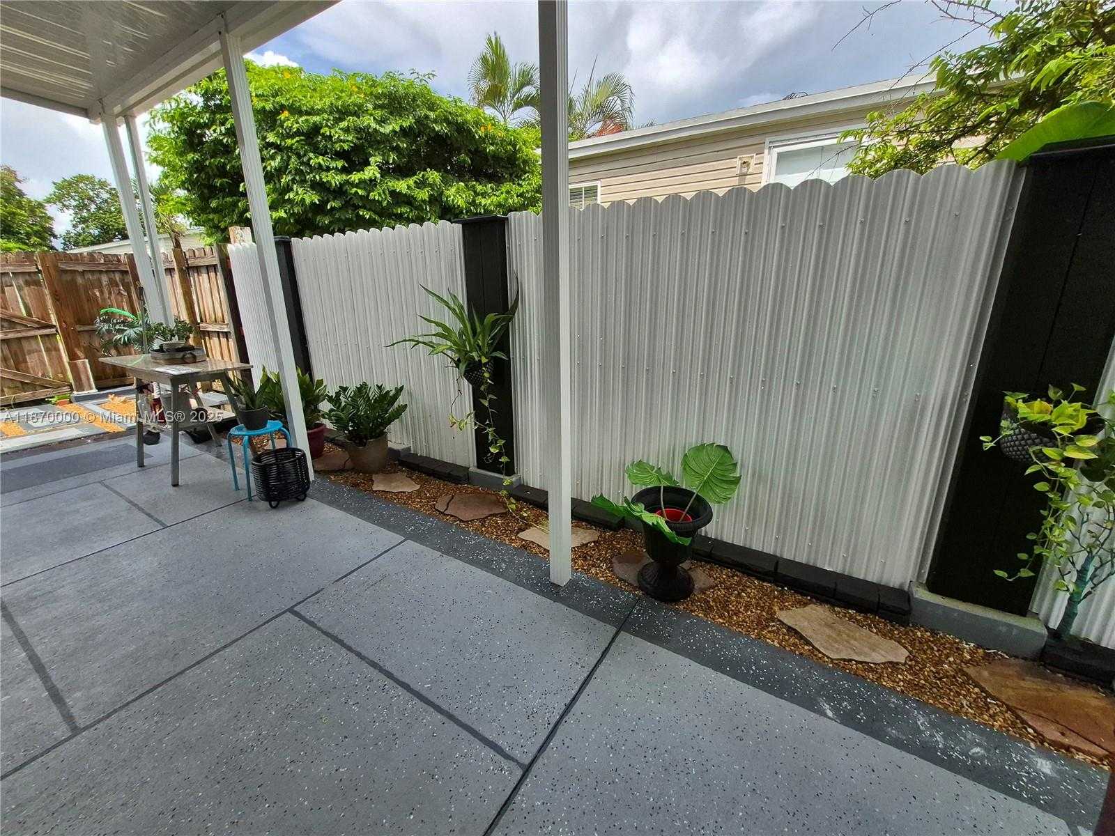 Small Image of 220 NORTH EAST 12TH AVE UNIT 157, Homestead Number 36