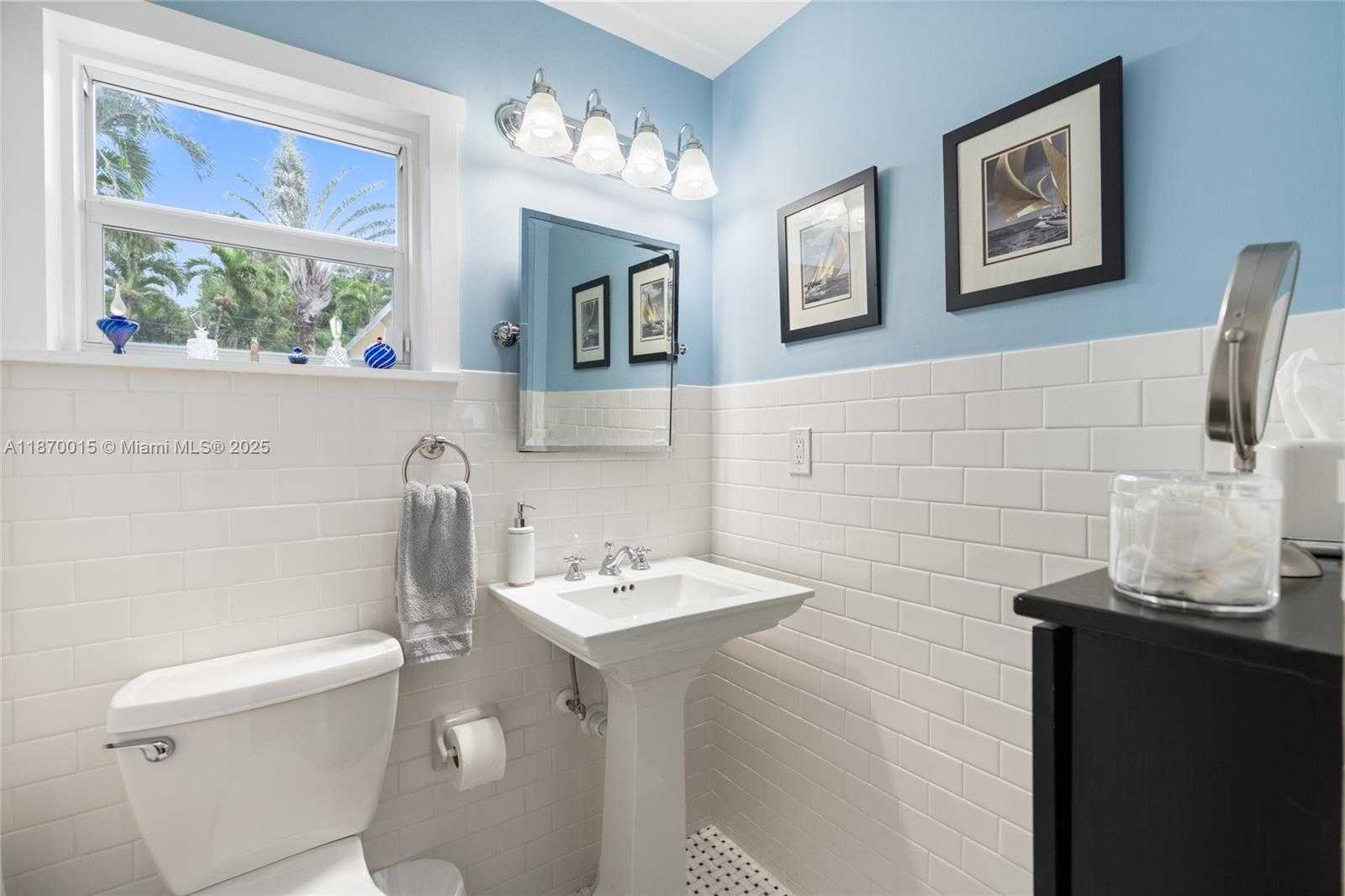 Small Image of 1328 SOUTH WEST 30TH ST, Fort Lauderdale Number 17