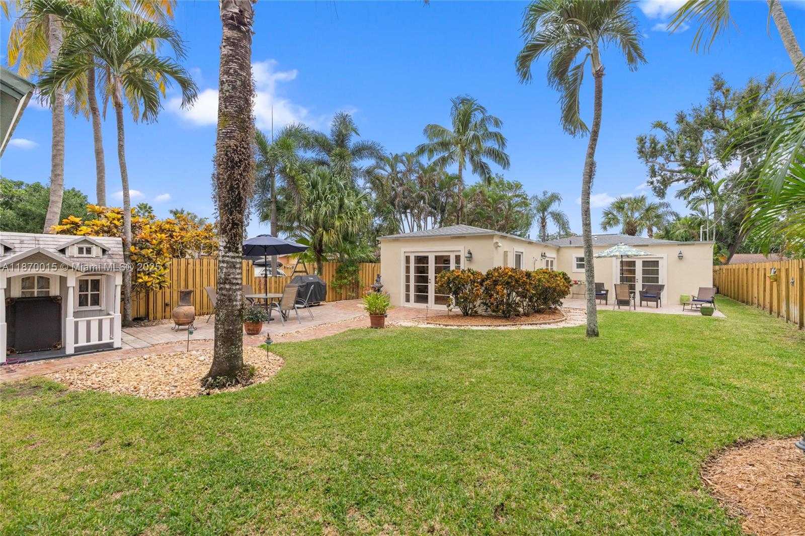 Small Image of 1328 SOUTH WEST 30TH ST, Fort Lauderdale Number 26