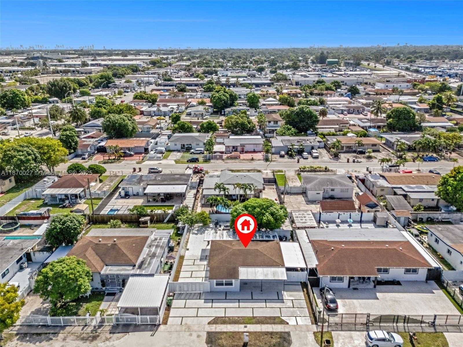 Small Image of 5129 EAST 8TH CT, Hialeah Number 4