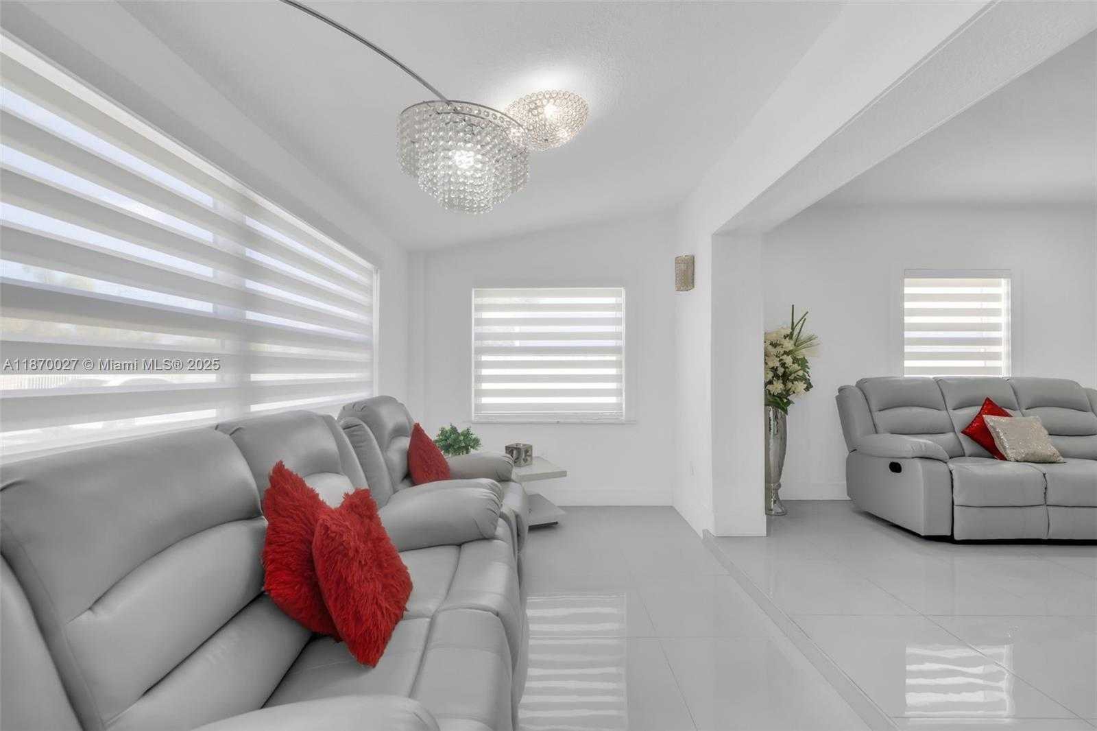 Small Image of 5129 EAST 8TH CT, Hialeah Number 8