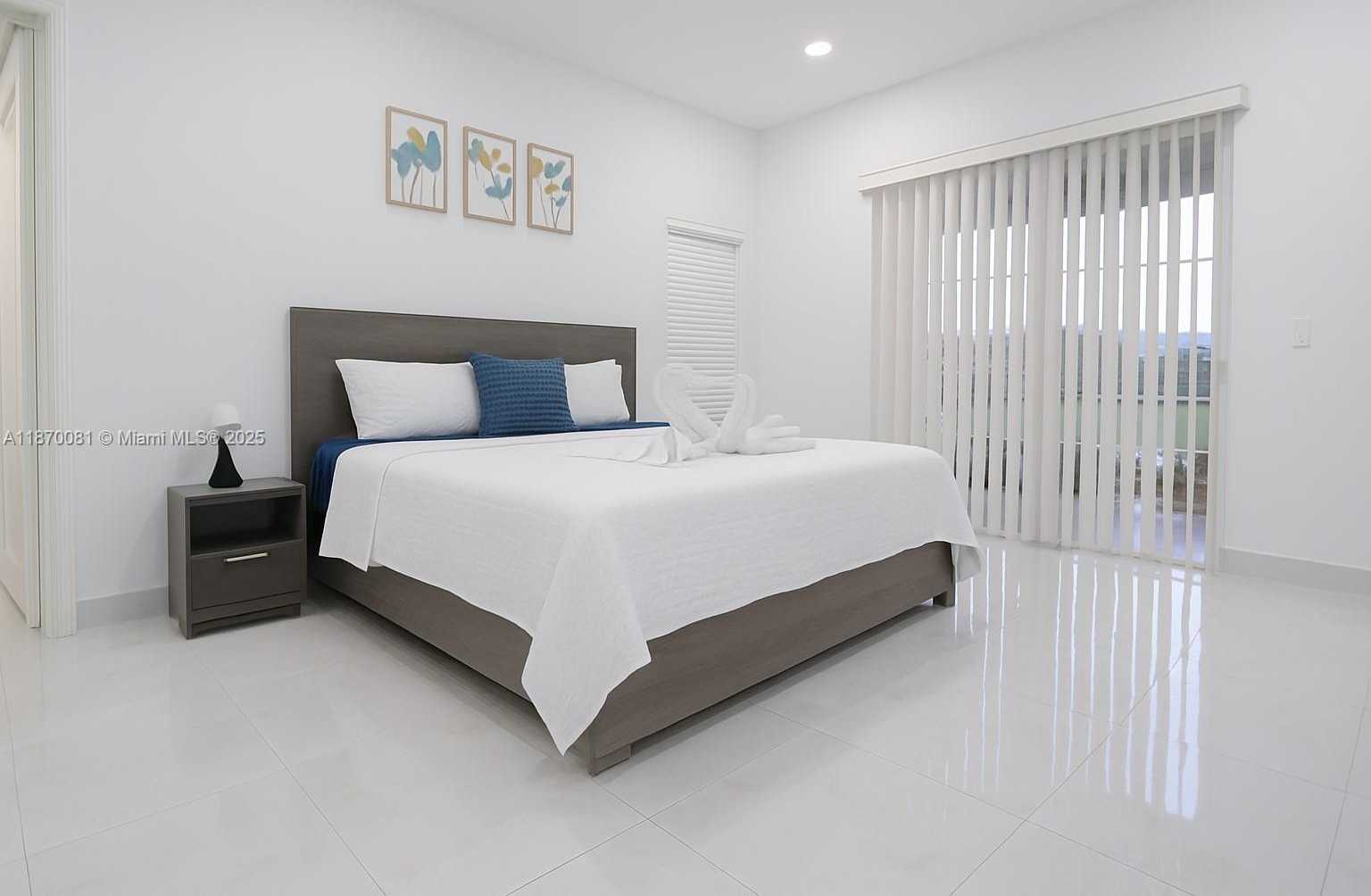 Small Image of 2019 SOUTH WEST 29TH TER, Cape Coral Number 18