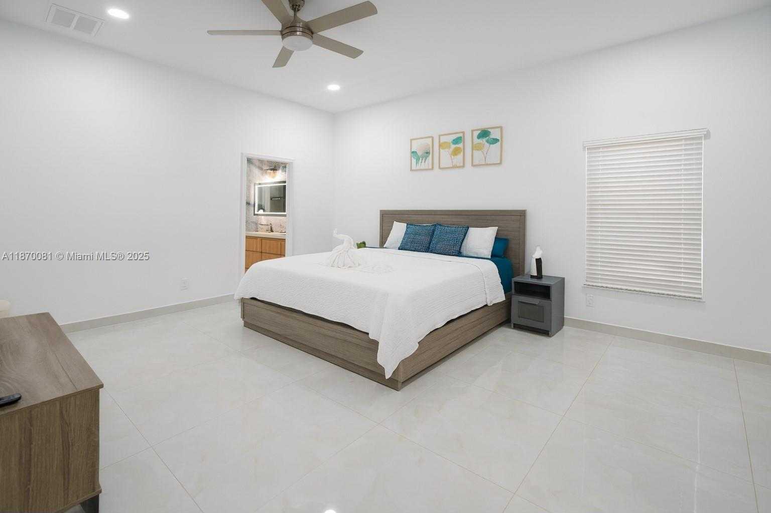 Small Image of 2019 SOUTH WEST 29TH TER, Cape Coral Number 19