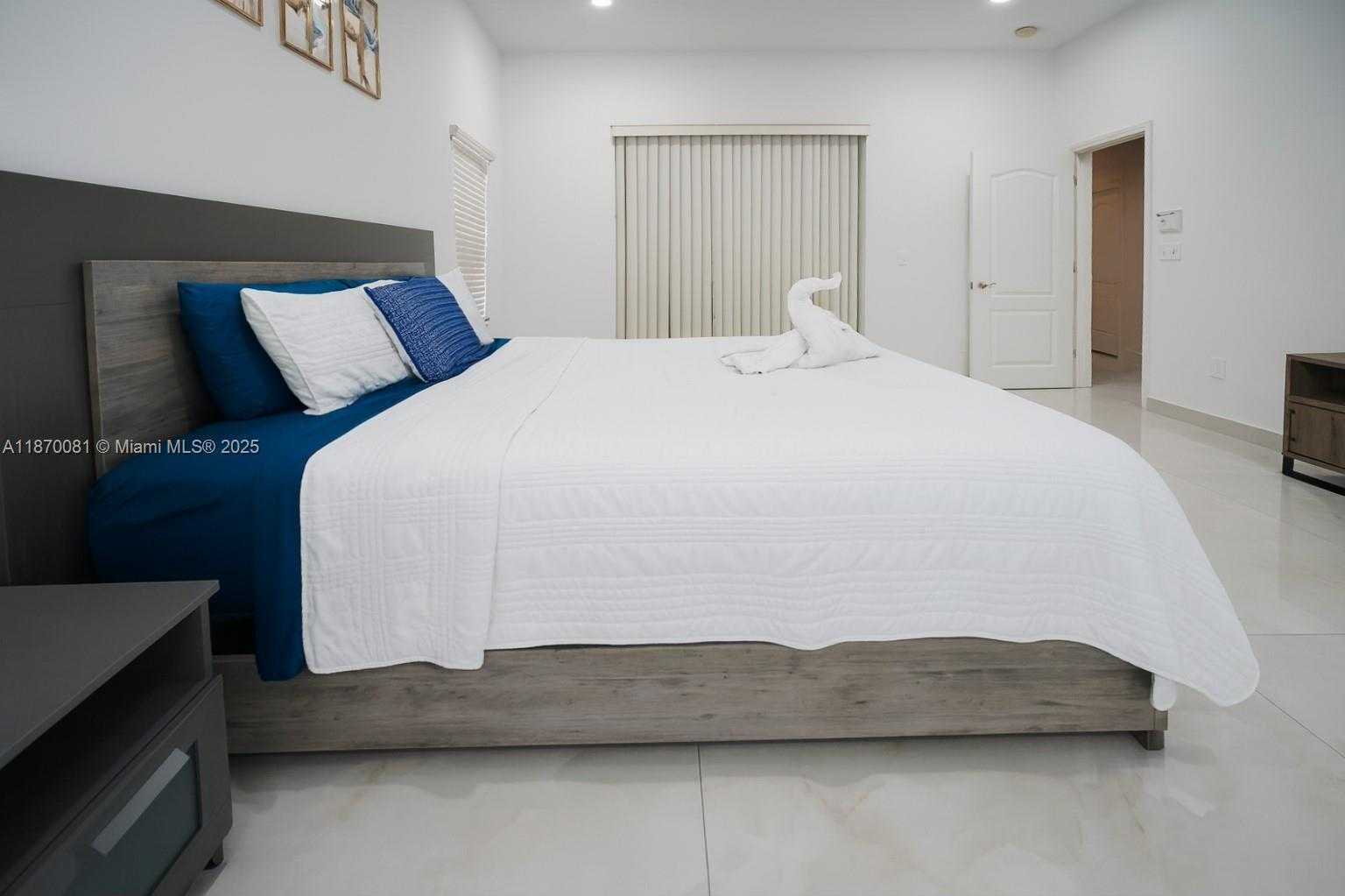 Small Image of 2019 SOUTH WEST 29TH TER, Cape Coral Number 20