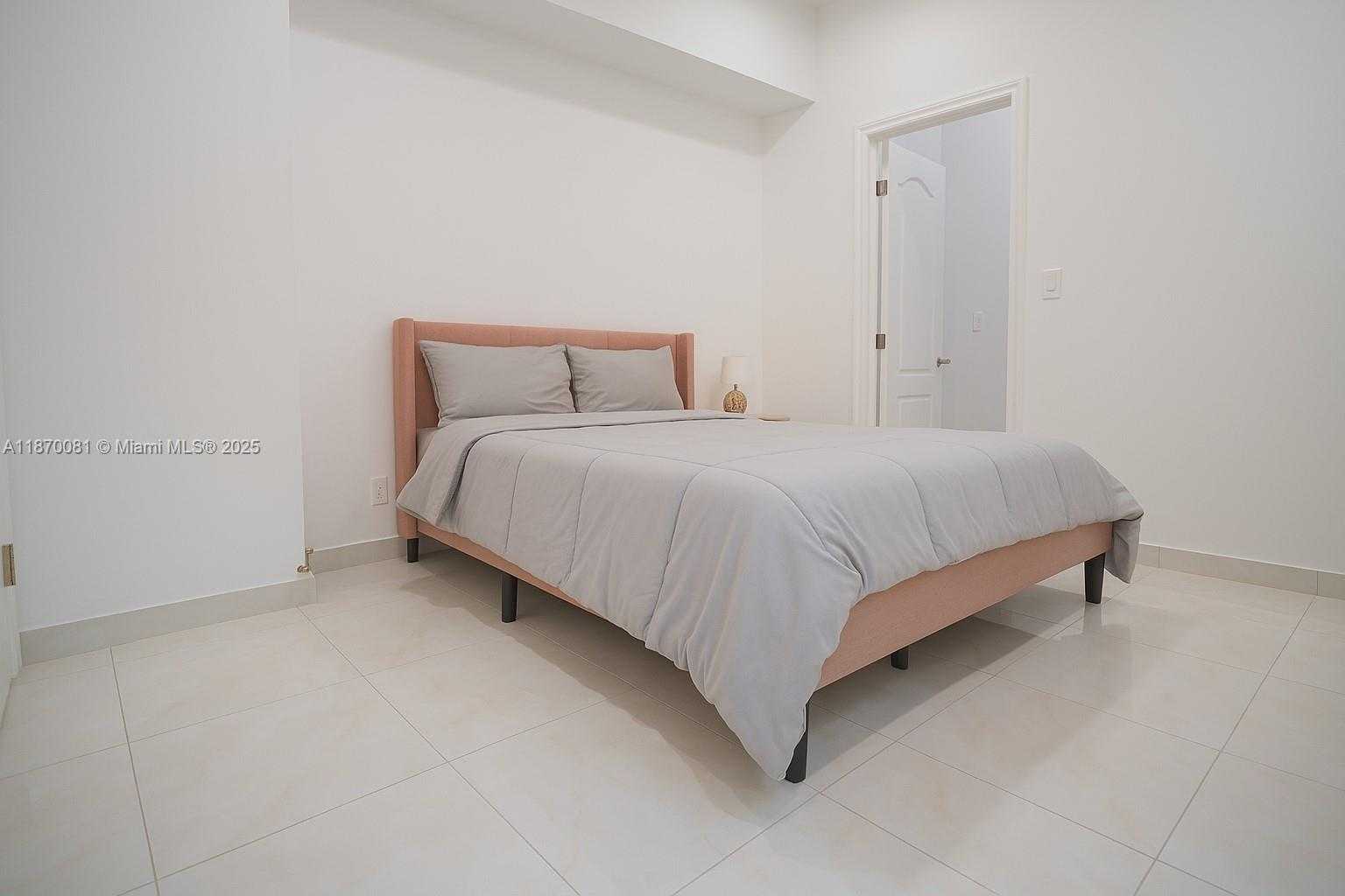 Small Image of 2019 SOUTH WEST 29TH TER, Cape Coral Number 27