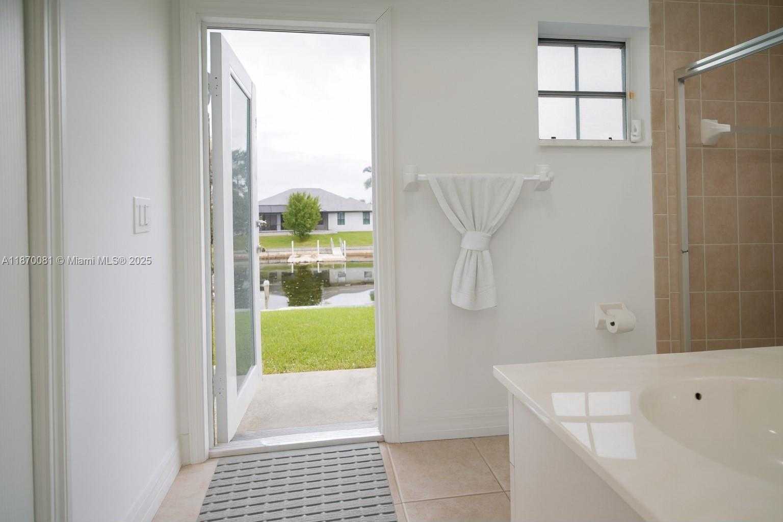 Small Image of 2019 SOUTH WEST 29TH TER, Cape Coral Number 36