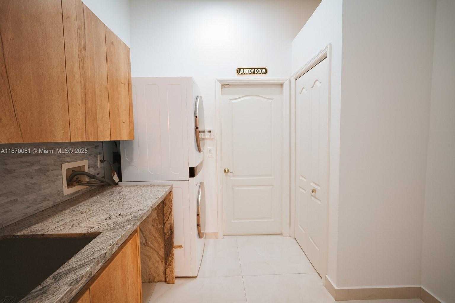 Small Image of 2019 SOUTH WEST 29TH TER, Cape Coral Number 39
