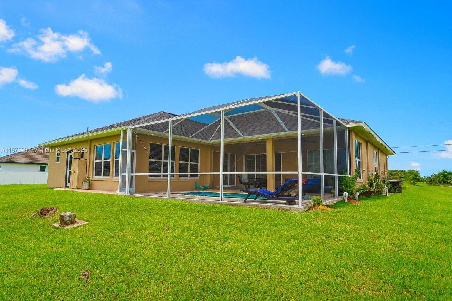 Small Image of 2019 SOUTH WEST 29TH TER, Cape Coral Number 45