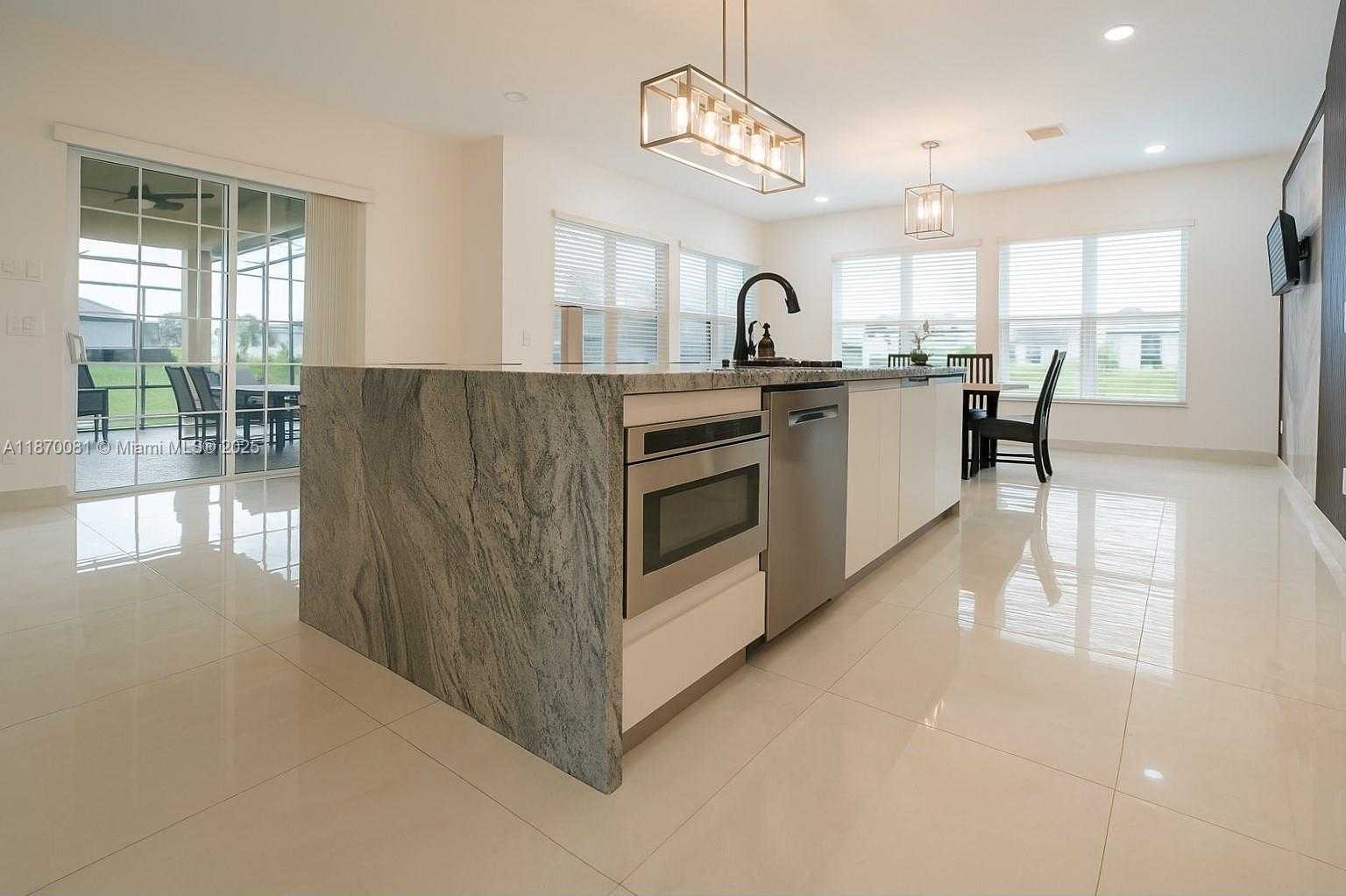 Small Image of 2019 SOUTH WEST 29TH TER, Cape Coral Number 7