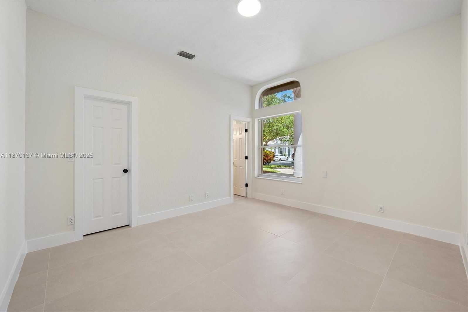 Small Image of 12140 NORTH WEST 10TH ST, Coral Springs Number 20