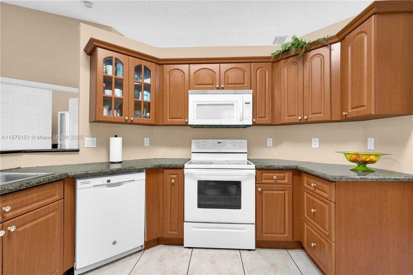 Small Image of 14750 SOUTH WEST 156TH AVE, Miami Number 10