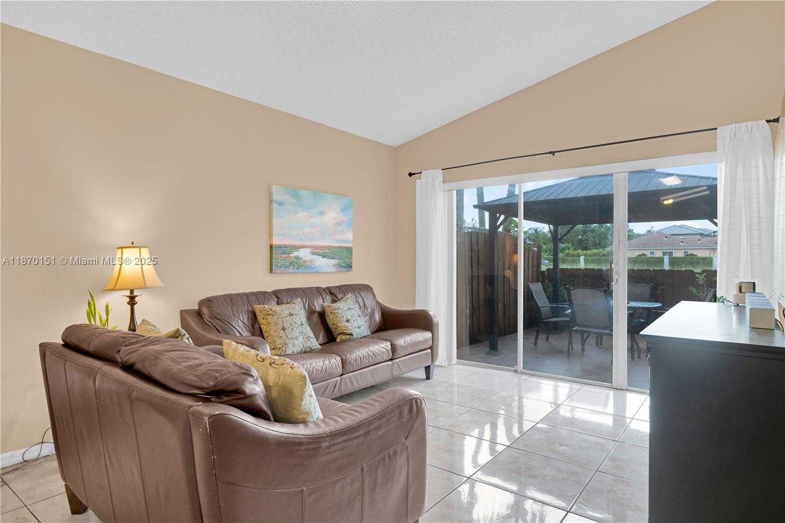 Small Image of 14750 SOUTH WEST 156TH AVE, Miami Number 15