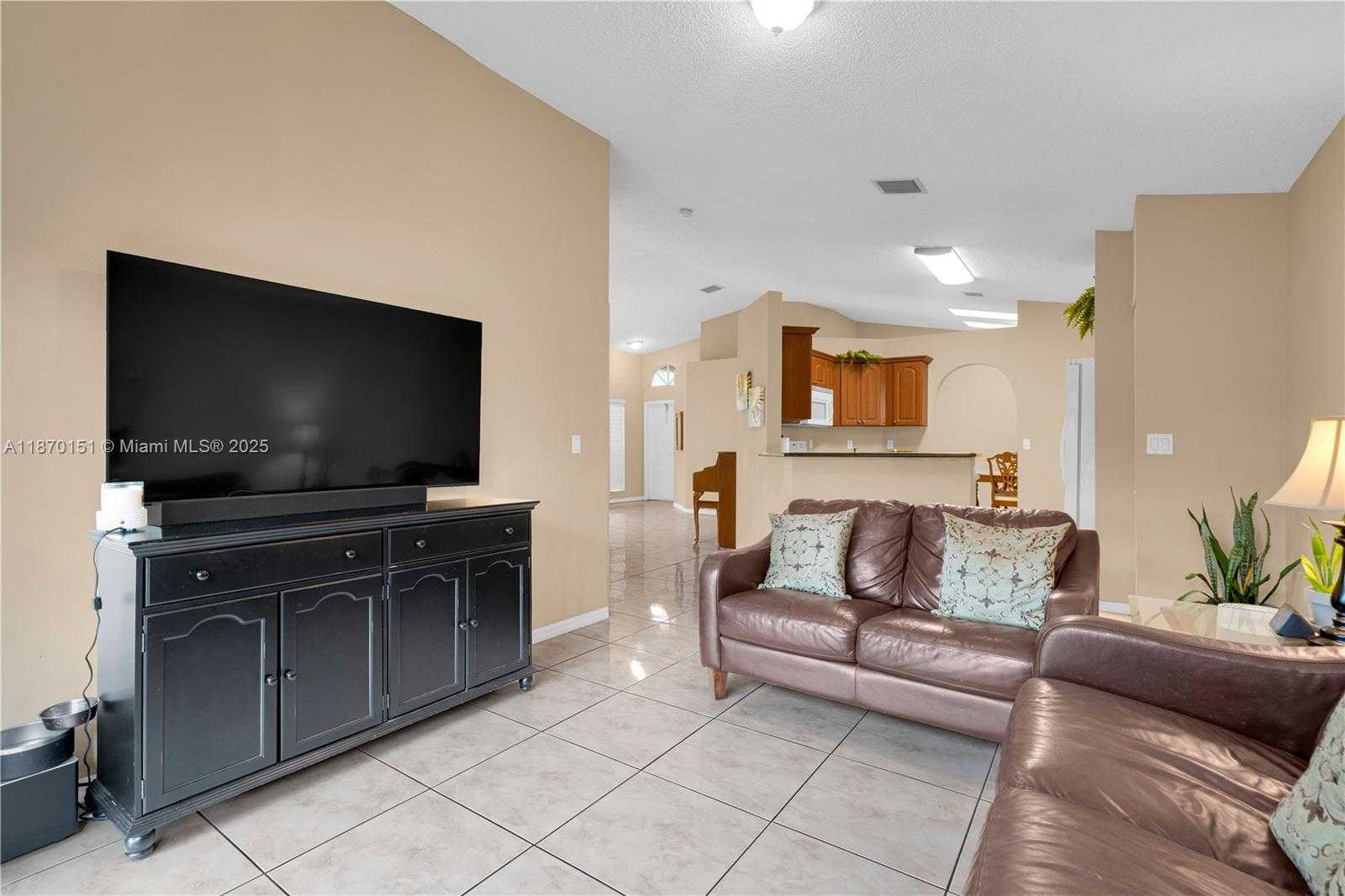 Small Image of 14750 SOUTH WEST 156TH AVE, Miami Number 17