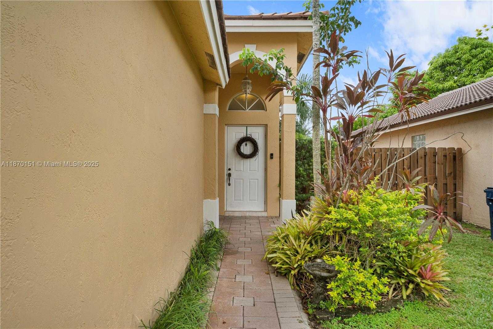 Small Image of 14750 SOUTH WEST 156TH AVE, Miami Number 4
