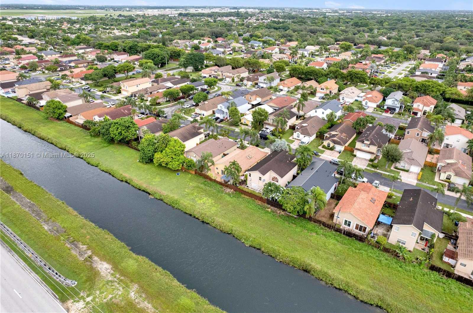 Small Image of 14750 SOUTH WEST 156TH AVE, Miami Number 41