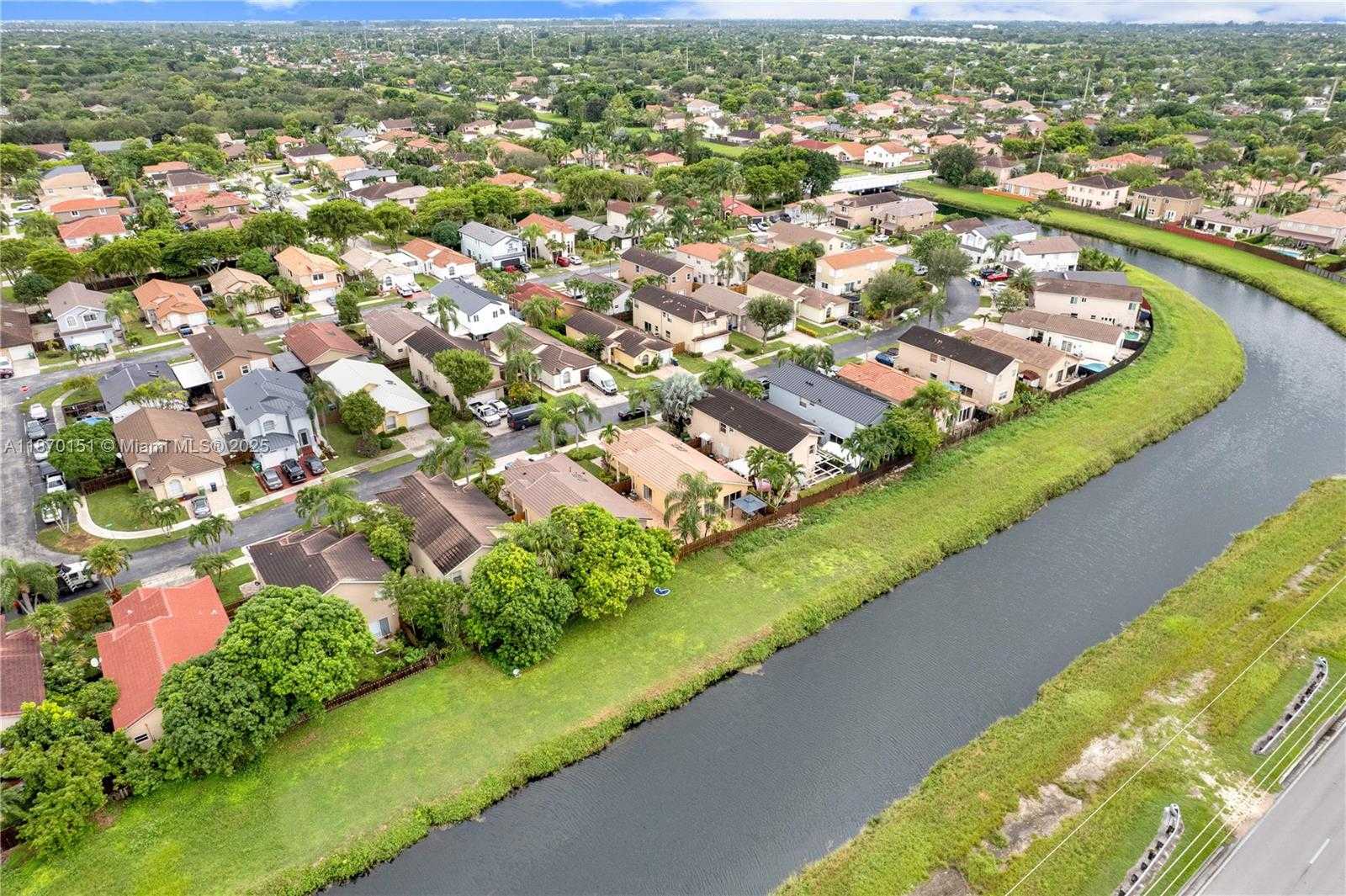 Small Image of 14750 SOUTH WEST 156TH AVE, Miami Number 43