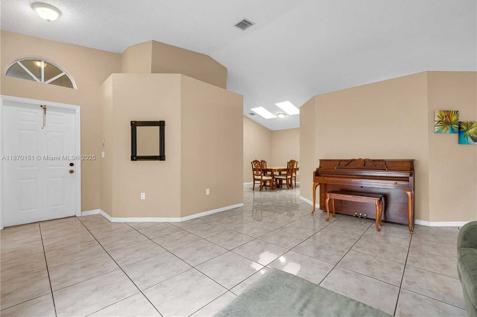 Small Image of 14750 SOUTH WEST 156TH AVE, Miami Number 6