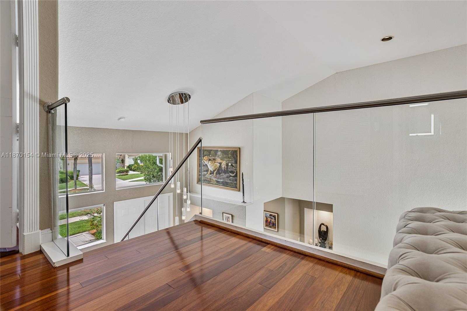 Small Image of 2706 OAKMONT, Weston Number 15