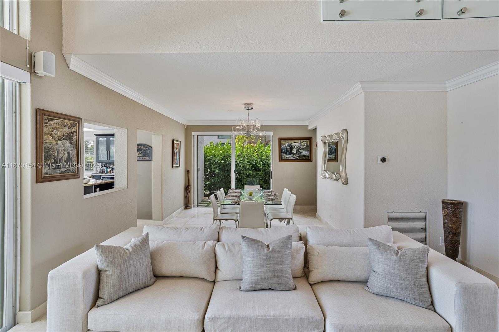 Small Image of 2706 OAKMONT, Weston Number 49