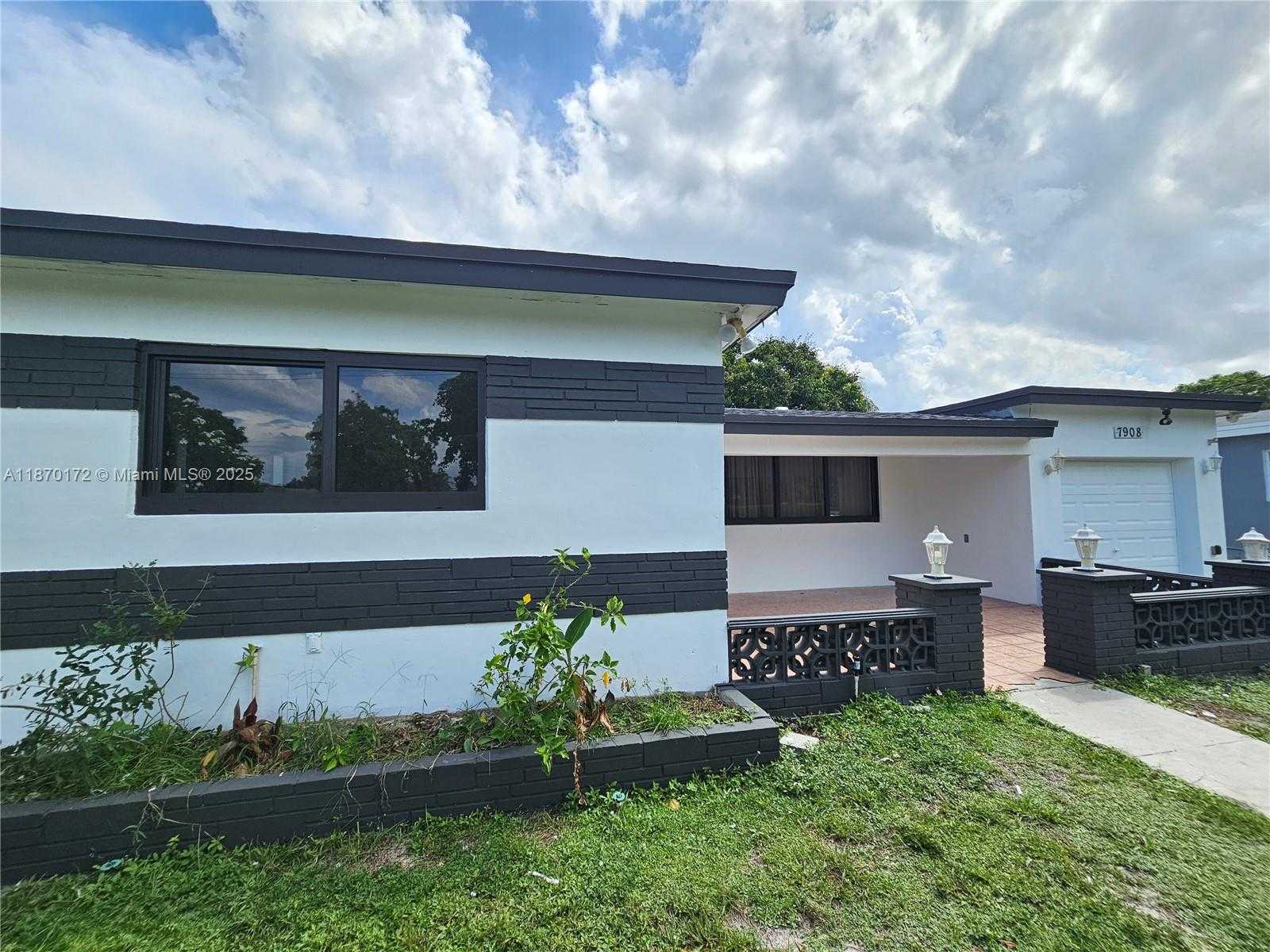 Small Image of 7908 GRANADA BLVD, Miramar Number 24